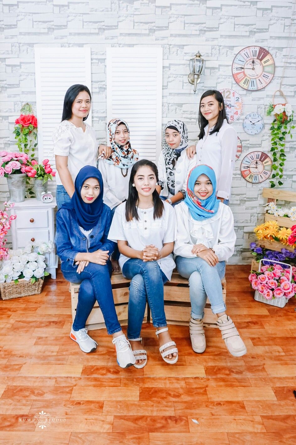 Foto Studio Bareng Temen - KibrisPDR