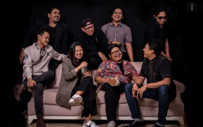 Detail Foto Studio Bareng Temen Nomer 37