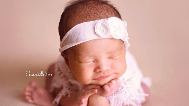 Detail Foto Studio Bayi Baru Lahir Nomer 4