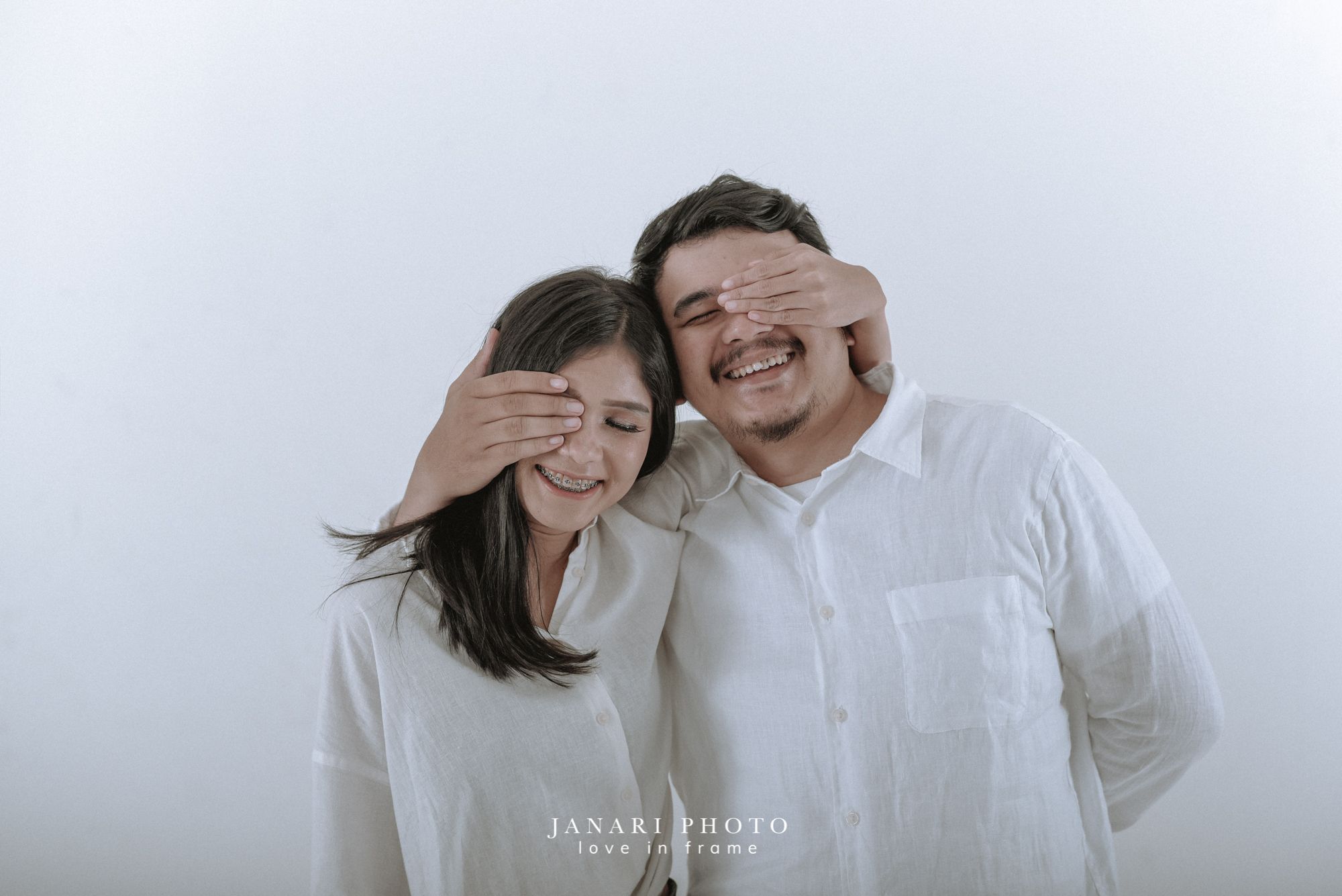 Foto Studio Couple - KibrisPDR