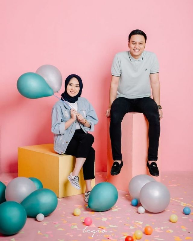 Detail Foto Studio Couple Keren Nomer 13