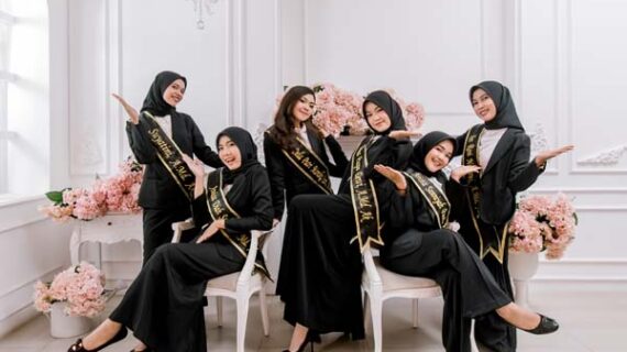 Detail Foto Studio Keren Bareng Sahabat Nomer 29