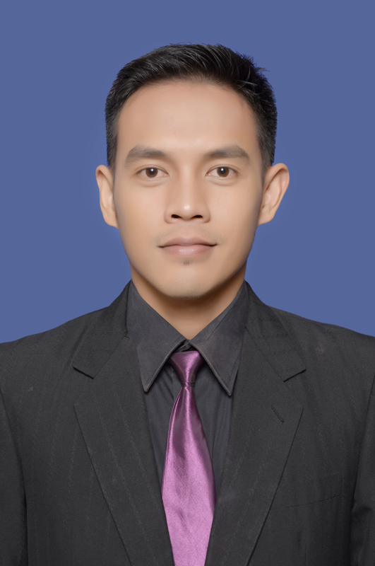 Foto Studio Pakai Jas - KibrisPDR