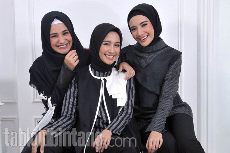 Detail Foto Studio Persahabatan Nomer 21