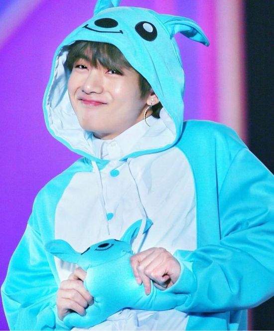 Detail Foto Taehyung Cute Terbaru Nomer 5