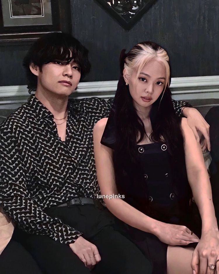 Detail Foto Taehyung Dan Jennie Nomer 37