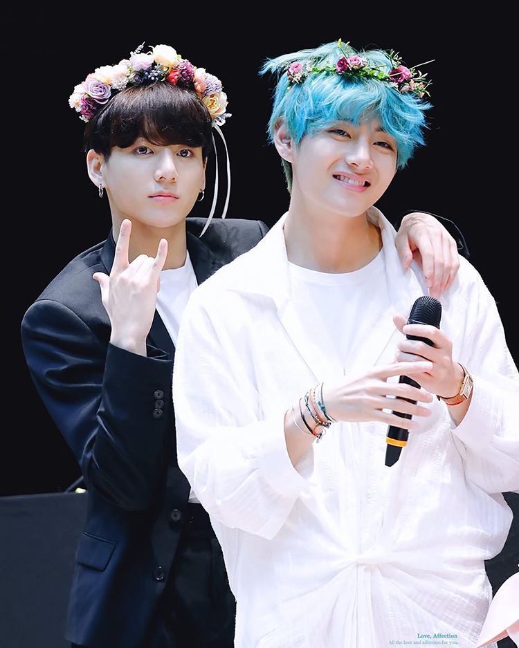 Foto Taehyung Dan Jungkook - KibrisPDR