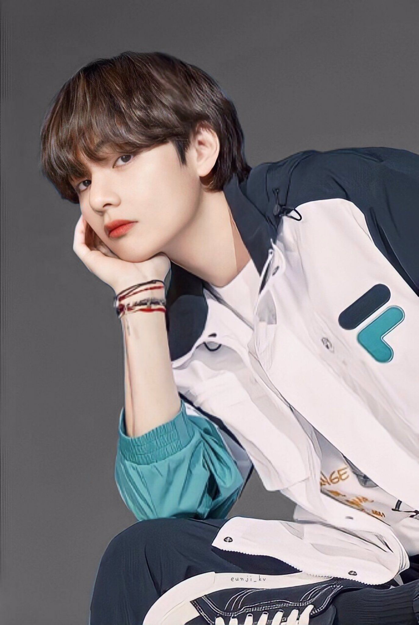 Detail Foto Taehyung Terbaru Nomer 6