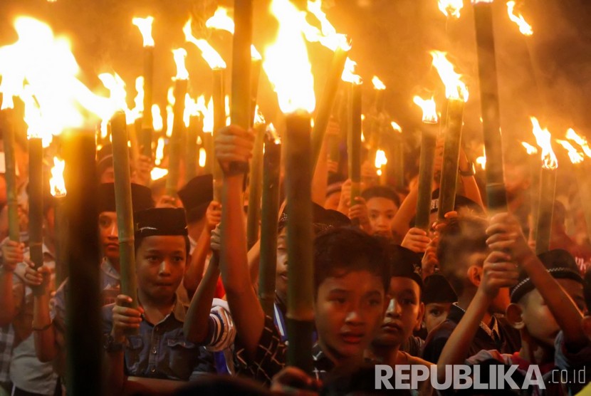 Detail Foto Takbiran Idul Fitri Nomer 30