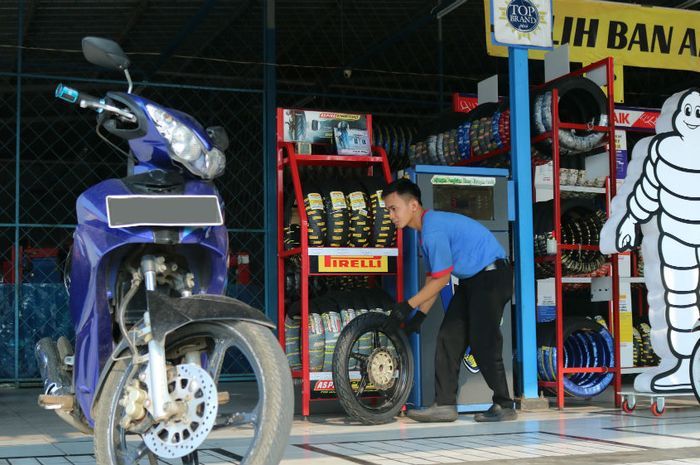 Detail Foto Tambal Ban Motor Nomer 28