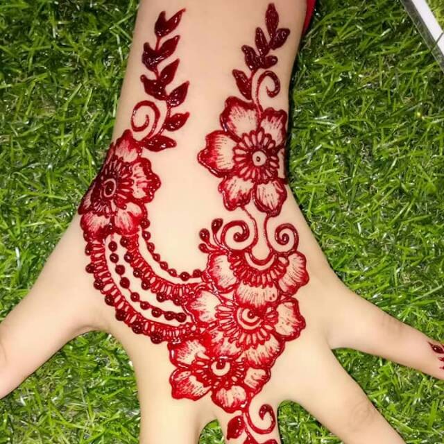 Detail Foto Tangan Henna Nomer 15