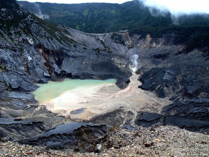 Detail Foto Tangkuban Perahu Nomer 17