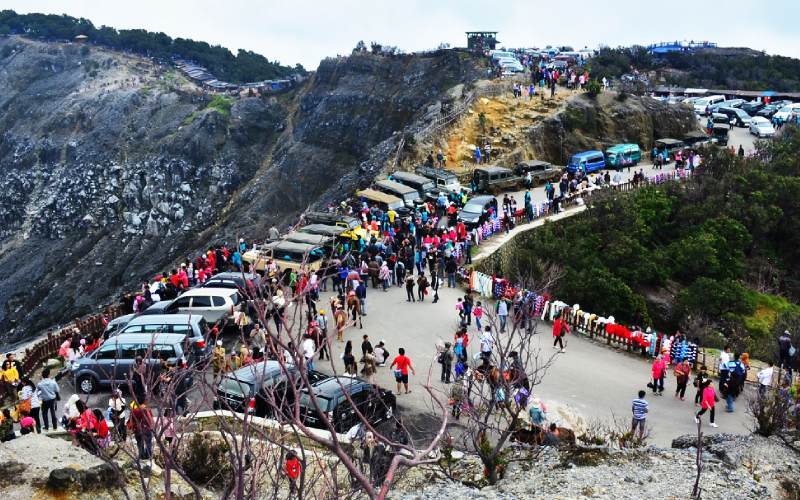 Detail Foto Tangkuban Perahu Nomer 29