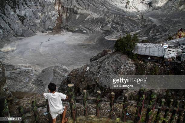 Detail Foto Tangkuban Perahu Nomer 47