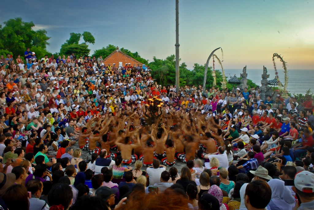 Detail Foto Tari Kecak Nomer 43