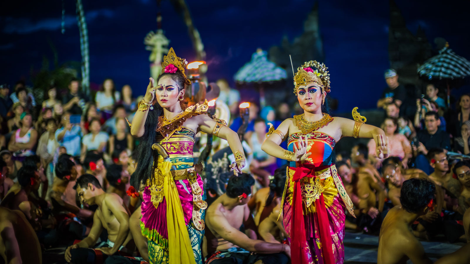 Detail Foto Tari Kecak Nomer 10