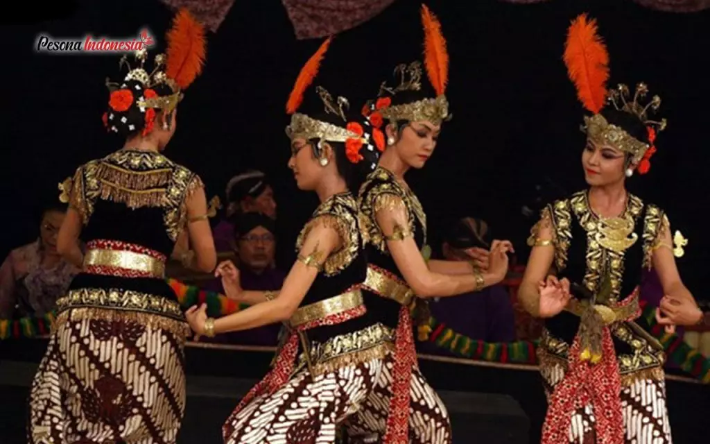 Detail Foto Tari Serimpi Nomer 11
