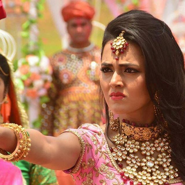 Detail Foto Tejaswi Prakash Nomer 24