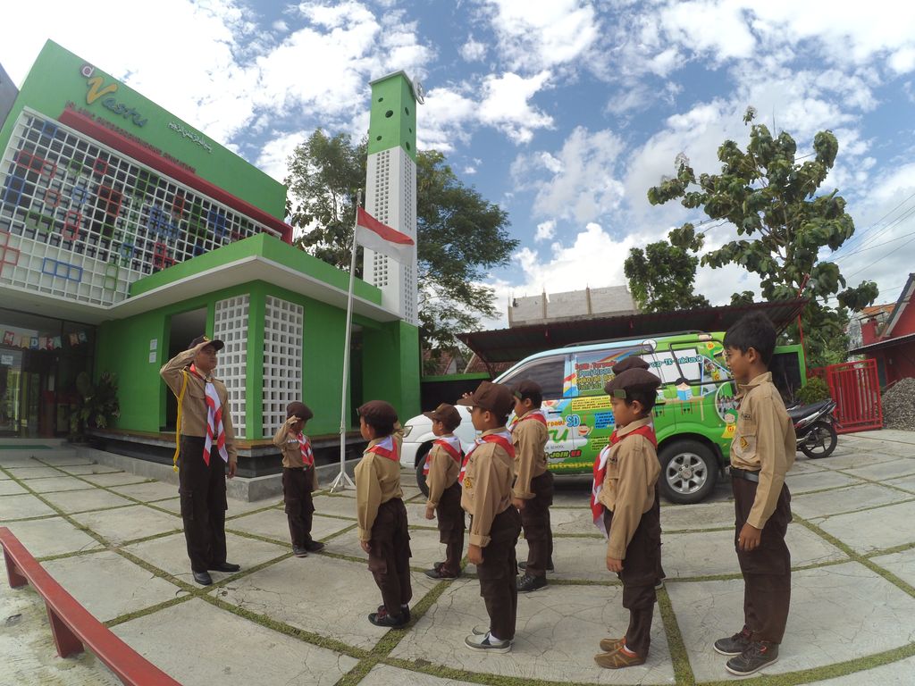 Detail Foto Tema Pendidikan Nomer 3