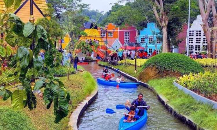 Detail Foto Tempat Wisata Di Bogor Nomer 8