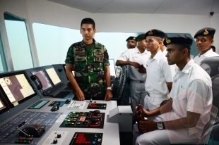 Detail Foto Tentara Angkatan Laut Nomer 35