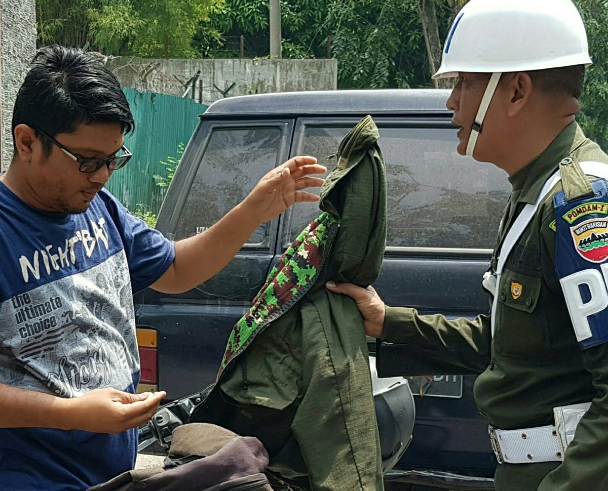 Detail Foto Tentara Gambar Atribut Tentara Nomer 12