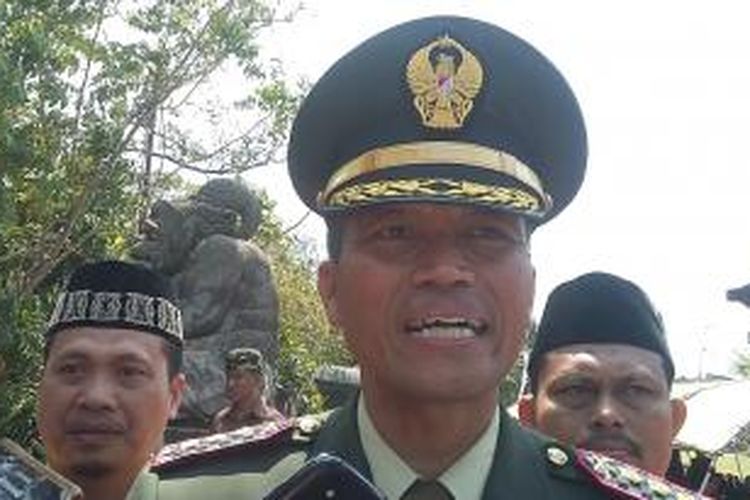 Detail Foto Tentara Gambar Atribut Tentara Nomer 5