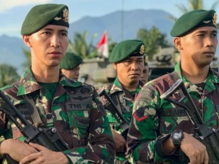 Detail Foto Tentara Romantis Nomer 52