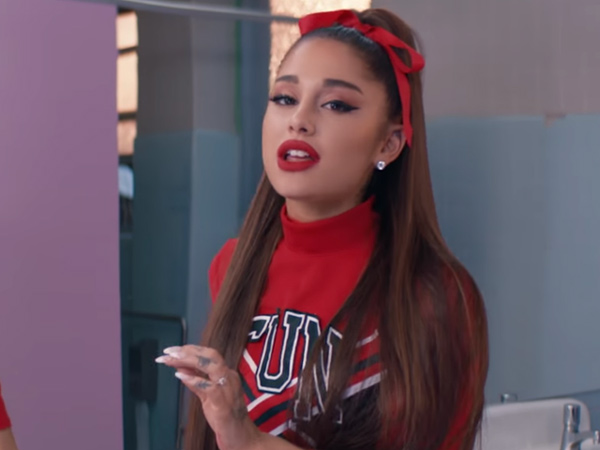 Detail Foto Terbaru Ariana Grande Nomer 53