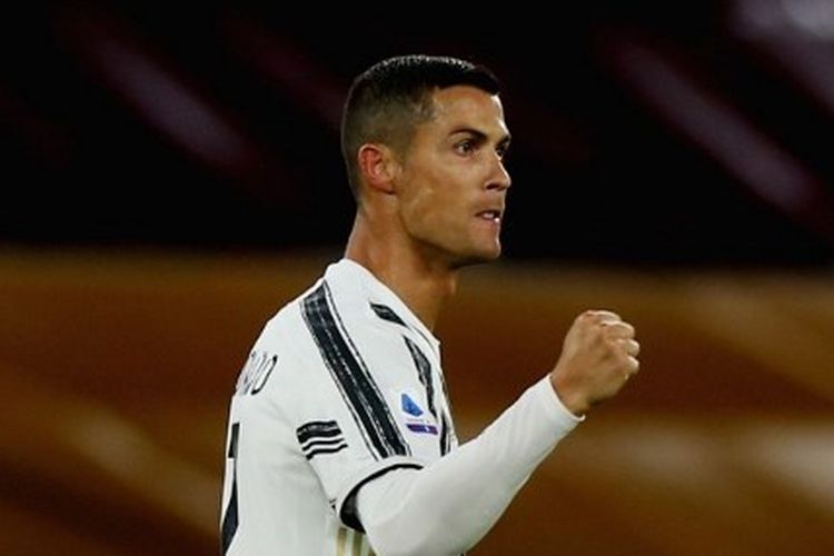 Detail Foto Terbaru Cristiano Ronaldo Nomer 19