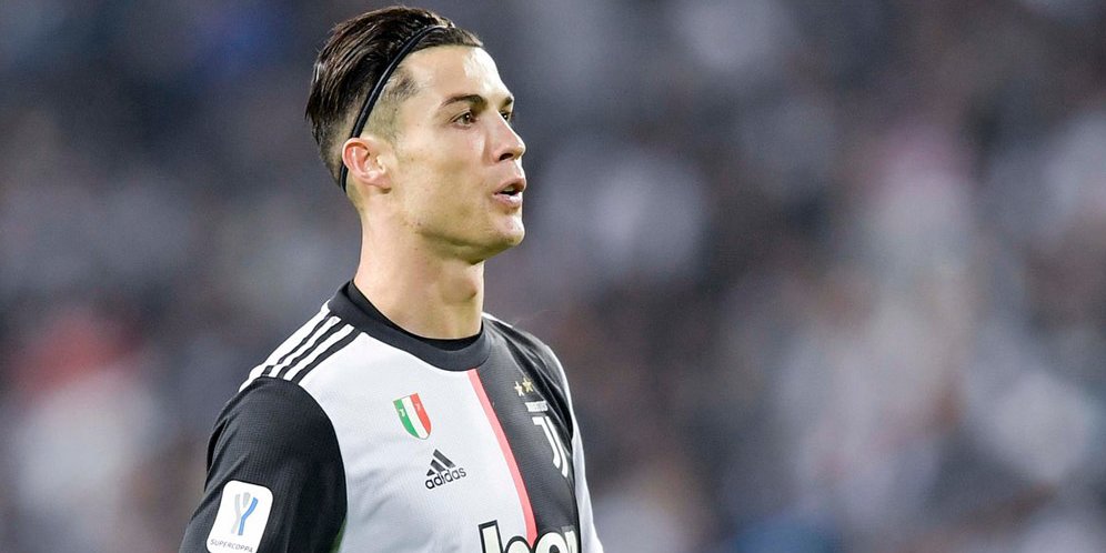 Detail Foto Terbaru Cristiano Ronaldo Nomer 6