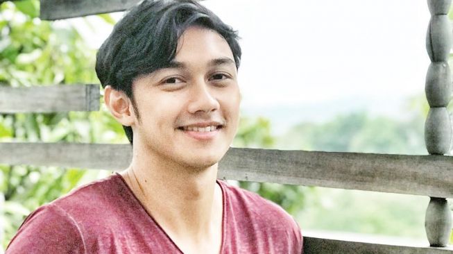 Detail Foto Terbaru Immanuel Caesar Hito Nomer 29