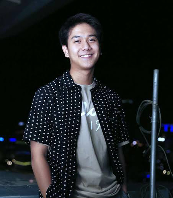 Detail Foto Terbaru Iqbaal Ramadhan Nomer 35