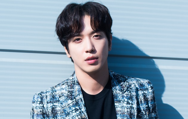 Detail Foto Terbaru Jung Yong Hwa Nomer 13