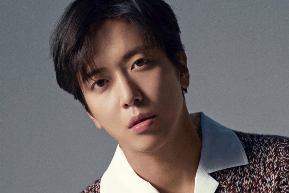 Detail Foto Terbaru Jung Yong Hwa Nomer 15