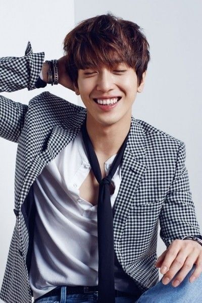 Detail Foto Terbaru Jung Yong Hwa Nomer 6