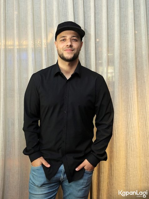 Detail Foto Terbaru Maher Zain Nomer 4