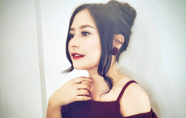 Detail Foto Terbaru Prilly Latuconsina Nomer 43