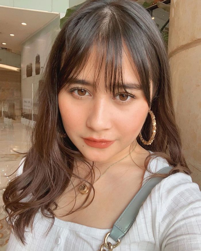 Detail Foto Terbaru Prilly Latuconsina Nomer 8