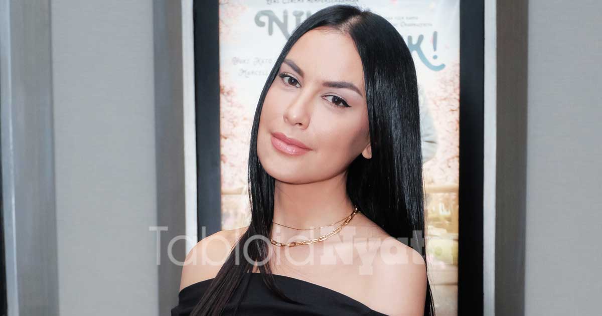 Detail Foto Terbaru Sophia Latjuba Nomer 28