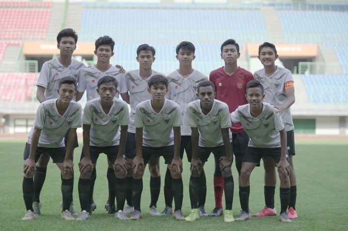 Detail Foto Timnas U 16 Nomer 35