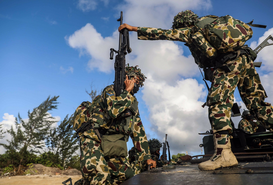 Detail Foto Tni Latihan Nomer 14