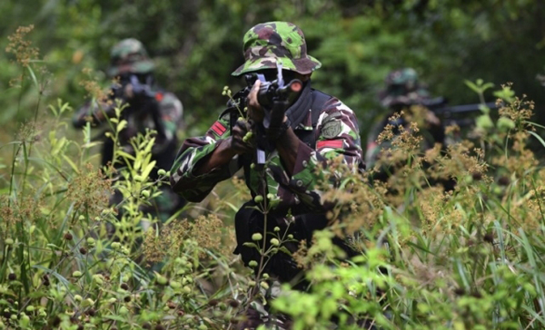 Detail Foto Tni Latihan Nomer 27