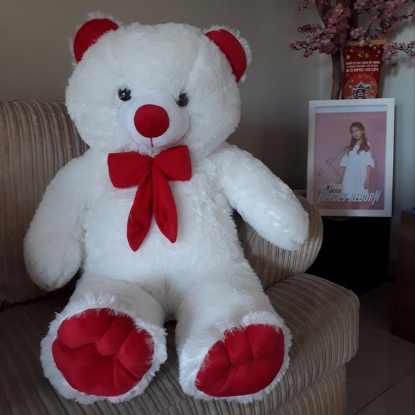 Detail Boneka Warna Merah Nomer 21