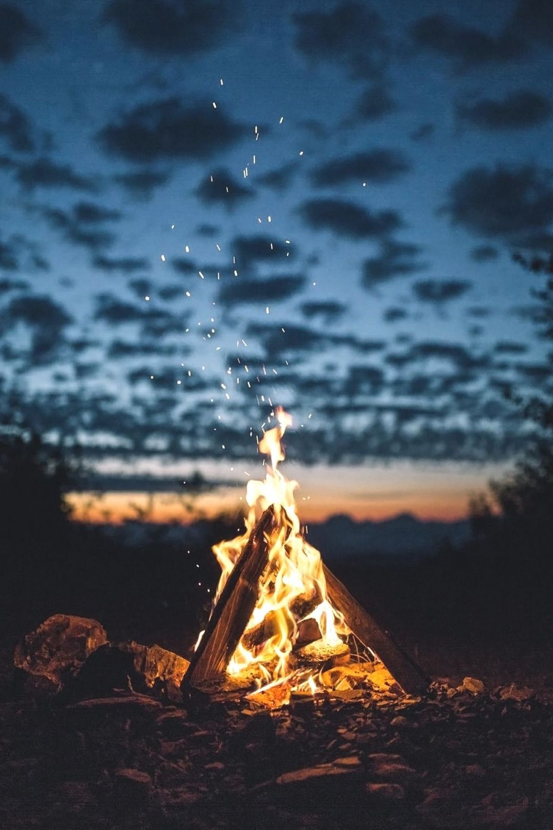 Detail Bonfire Background Nomer 23