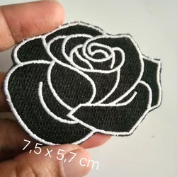 Detail Bordir Bunga Lingkaran Simple Nomer 40
