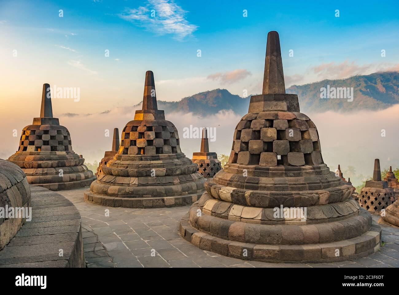 Detail Borobudur Hd Nomer 24