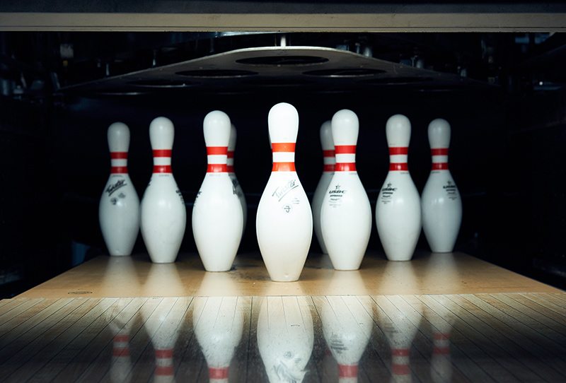 Detail Bowling Pin Image Nomer 39