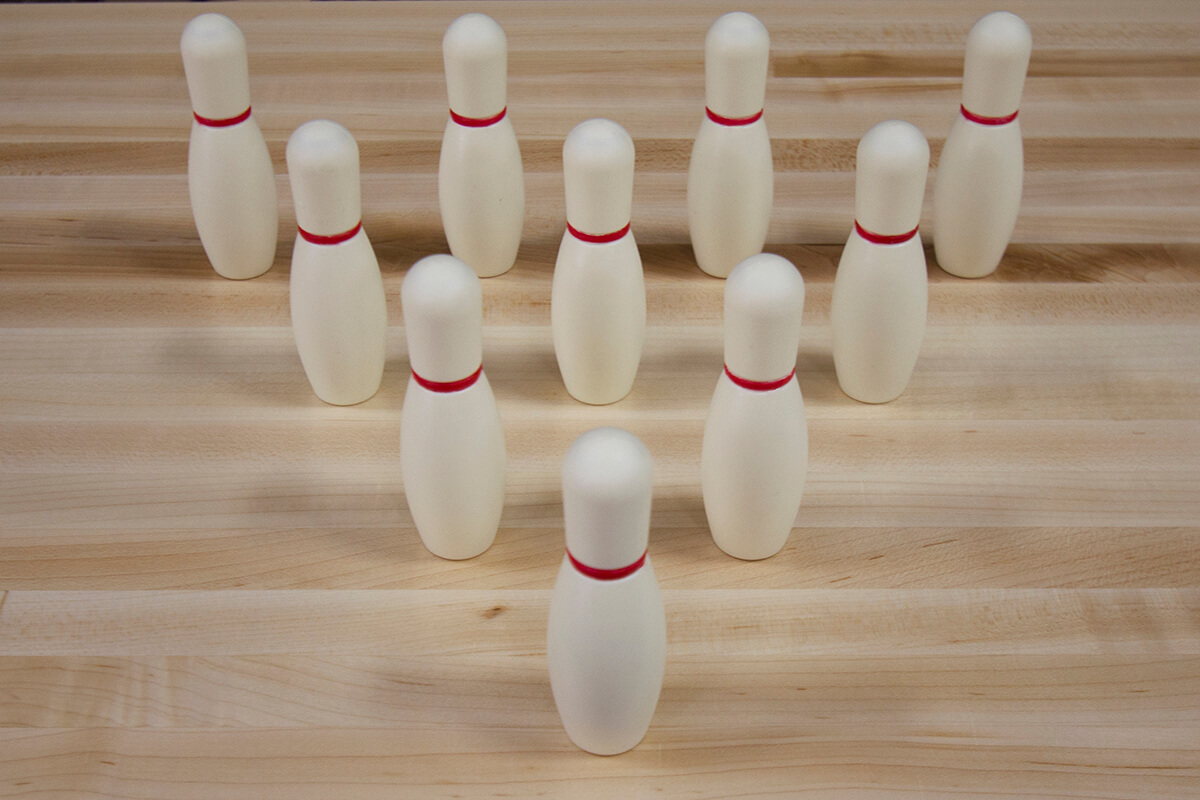 Detail Bowling Pin Image Nomer 41