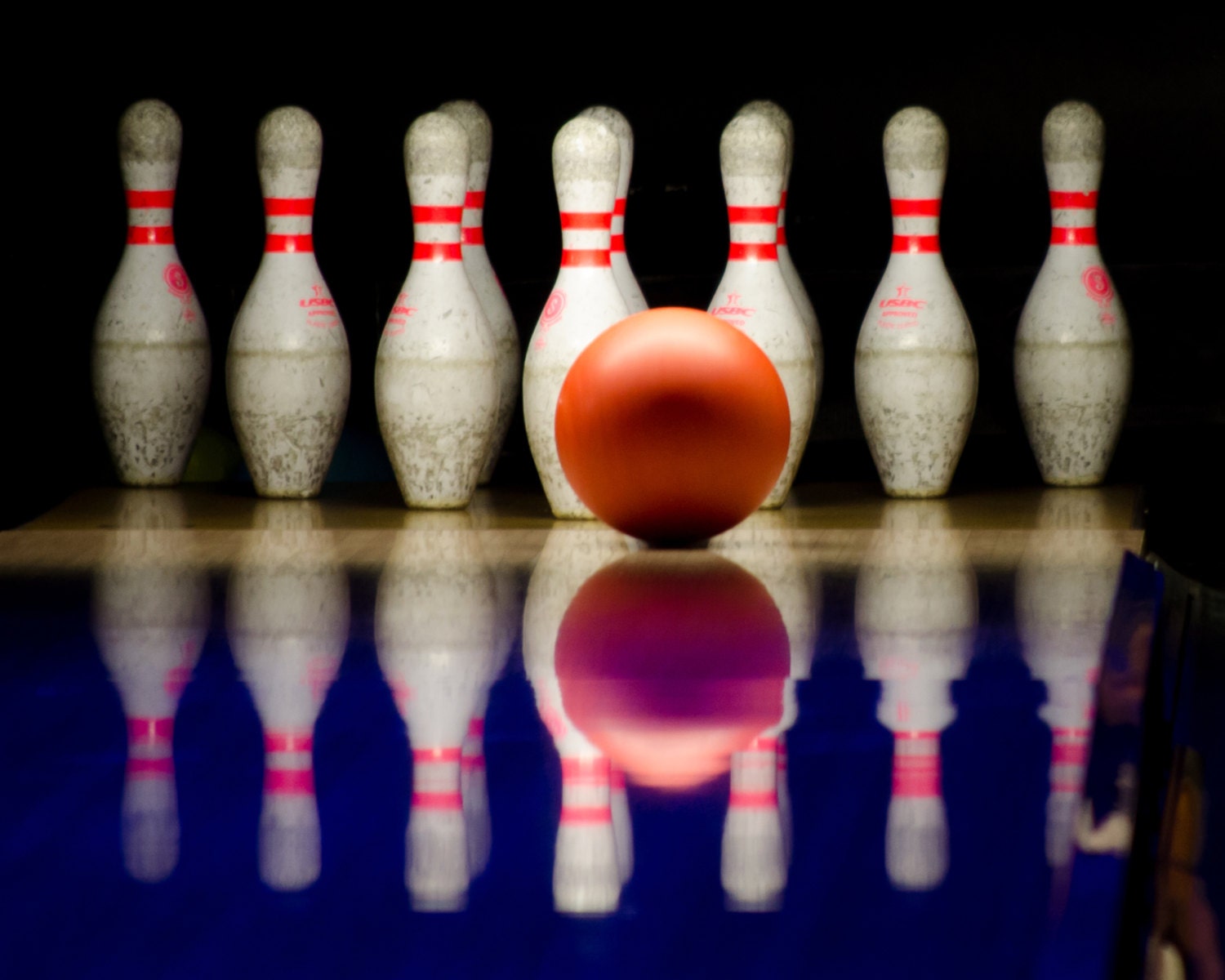 Detail Bowling Pins Image Nomer 13